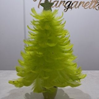 Choinka  z piórek jasno zielona