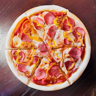 Пицца пепперони