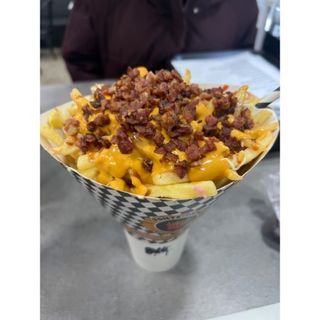 Patatas Con Bacon Y Queso Ched