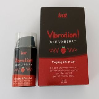 Intt - Potente Estimulante Íntimo Gel Vibrador Liquido Fresa 15 Ml