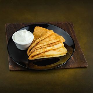 Блинчики со сметаной