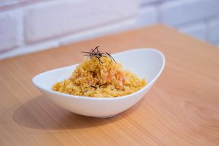 Salade Crispy Saumon Épicé