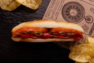 39 Montadito De Lomo Con Pimientos Y Cebolla