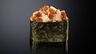 Гункан "Спайси суси копченый угорь"