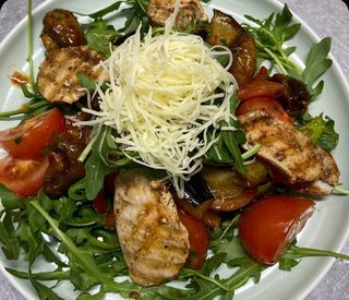 Фирменный салат "Эсмеральда"