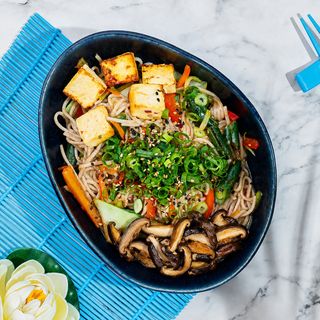 Soba Vegan in sos Teriyaki