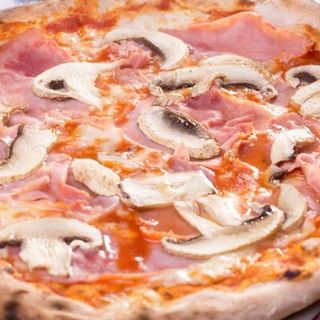 Prosciutto e funghi in teglia