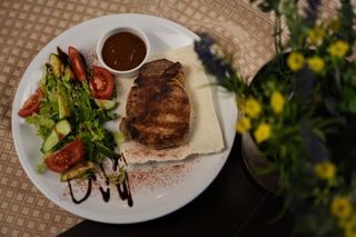 Стейк зі свинної корейки