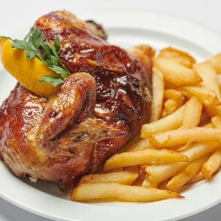 1/2 Pollo asado Roast Chicken + Patatas Fritas