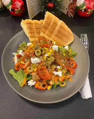 Tuna salata