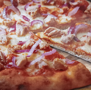 Pizza Napoli Con Atún (30 Cm.)