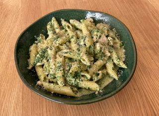 Penne cu piept de pui și spanac