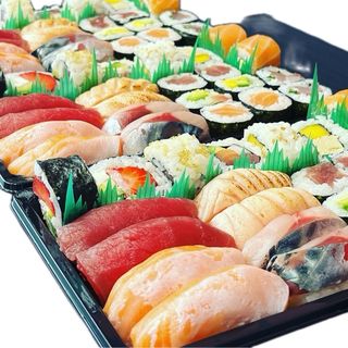 Sushi Box (Para 4 Personas)
