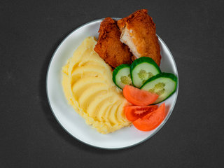 Смажена рибка з картопелькою