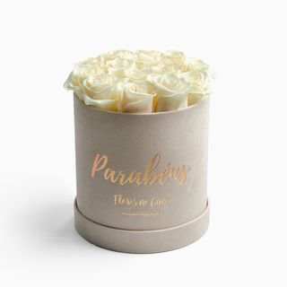 Caixa de Flores ‘Parabéns’ (Rosas Brancas)
