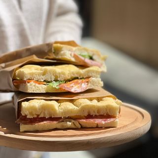 Focaccia Sandwich Chorizo