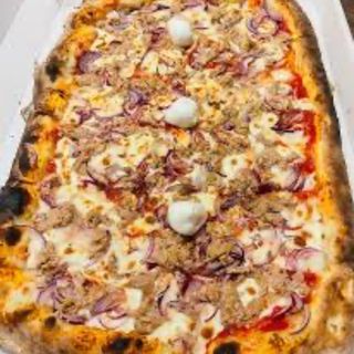 Pizza tonno e cipolla