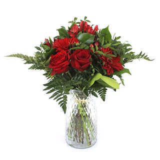 Petra. Ramo De Flores Frescas