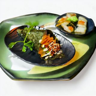 85. Temaki De Salmón
