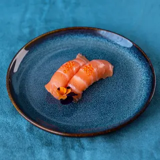 Nigiri salmone ikura - 2 pezzi