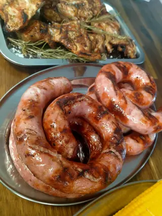 Longaniza XL con patatas (ración)