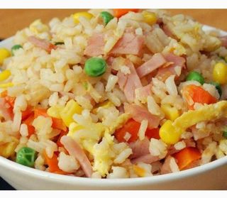 307.  Arroz Frito 3 Delicias