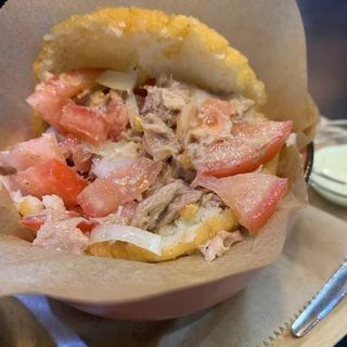 Arepa La De Atún (1 Ud.)