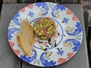 NEW Тар-тар із тунця (120/30г)
