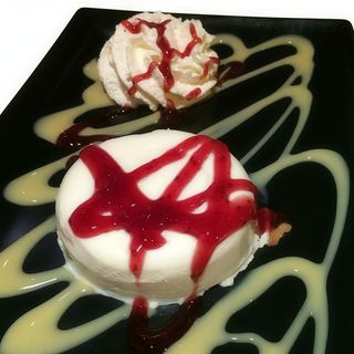 queso con frambuesas