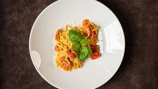 Gnocchetti al fresco, pomodorini, basilico e Parmigiano CodArt 845