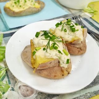 Cartofi striviti (cu branza burduf si mujdei)