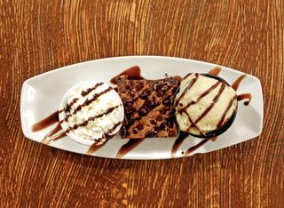 Brownie Con Helado