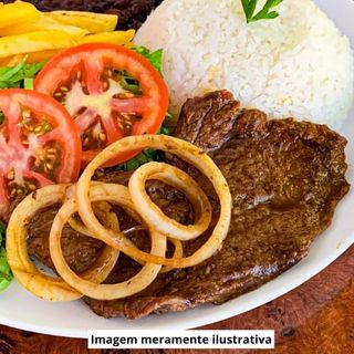 Bife acebolado