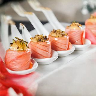 65 Gunkan salmone flambè 4 pezzi