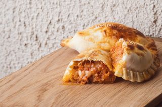 Empanada De Chistorra Y Queso (1 Ud.)