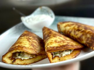 Деруни фаршировані куркою (250/50г)