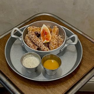 Хрустка курка з трюфельним соусом, (280г)