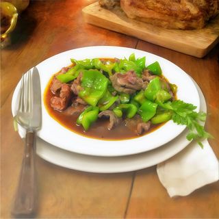 Ternera Con Pimientos Verdes