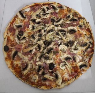 Pizza Cuatro Estaciones SIN ANCHOAS