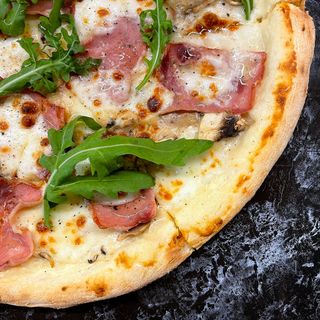 Combo: Pizza Ham & Mushrooms + Sauce on the side + Drink