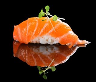 Nigiri De Salmón (2 Pzas.)