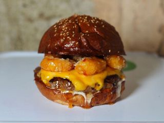 SHRIMP BURGER