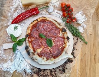 Pizza Salame