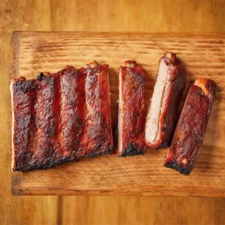 Dimljena rebarca u somunu