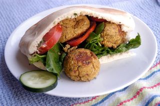 Piadina con falafel