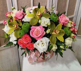 Aranjament floral colorat 1