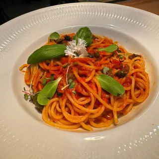 Spaguetti alla Puttanesca