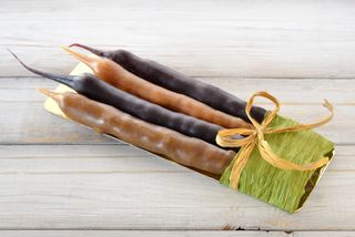 24 ლარიანი ნაკრები 2 ც. თხილისა და  2ც. ნიგვზის ჩურჩხელით