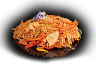 176 Spaghetti di riso con carne piccante