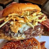 Hamburguesa Trufy + Ración de Patatas 